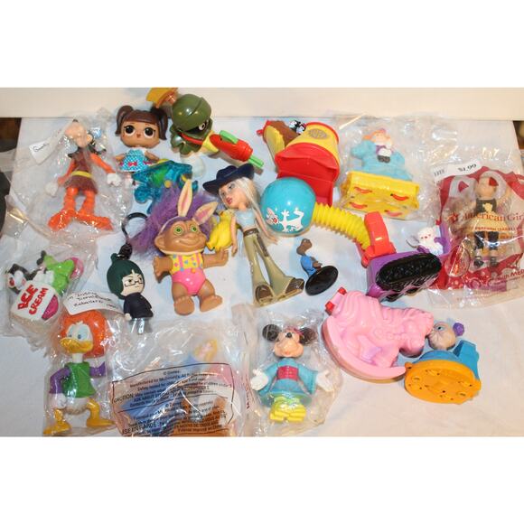 Massive Vintage McDonald Random Toy Lot - Picture 6 of 6